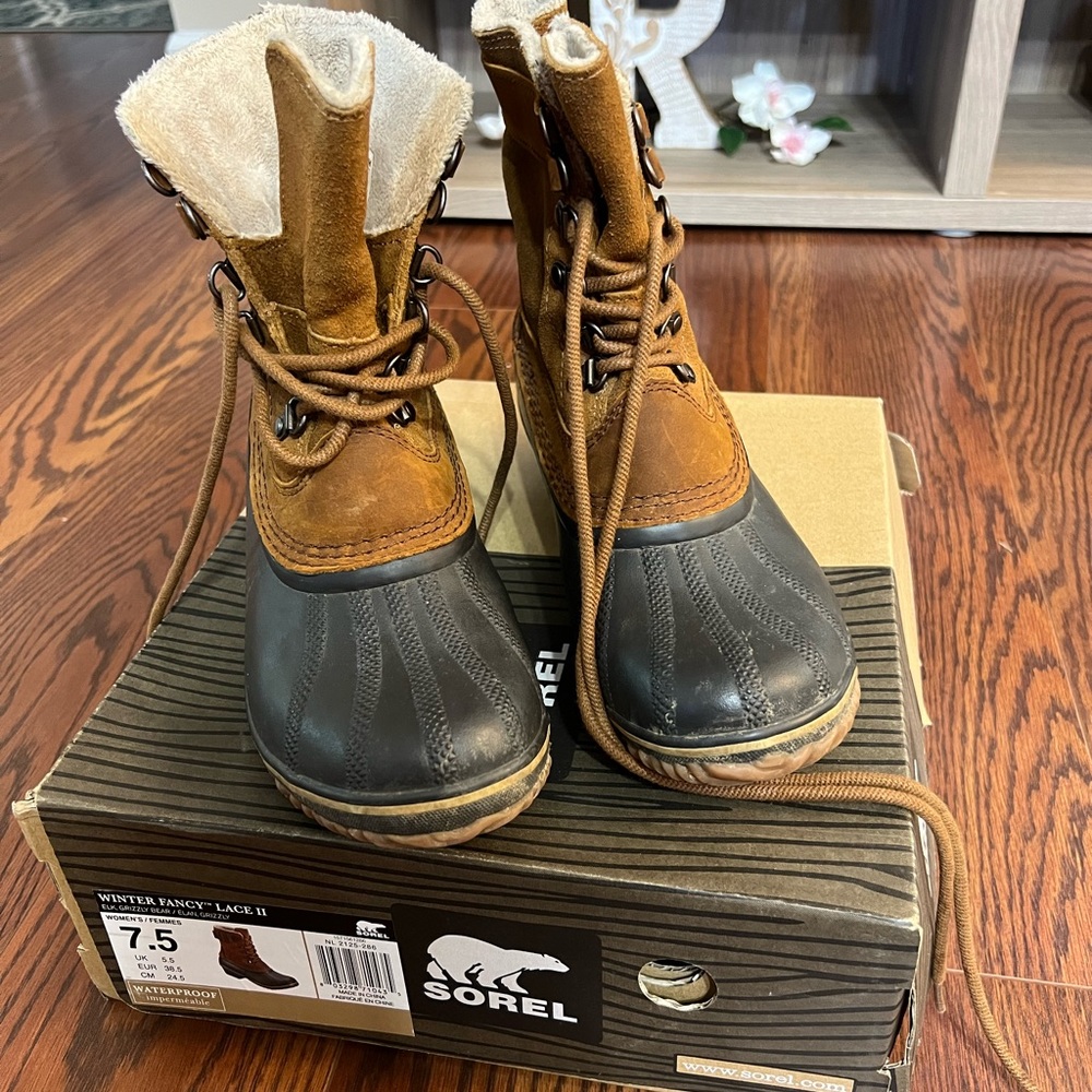 Sorel winter fancy lace up waterproof